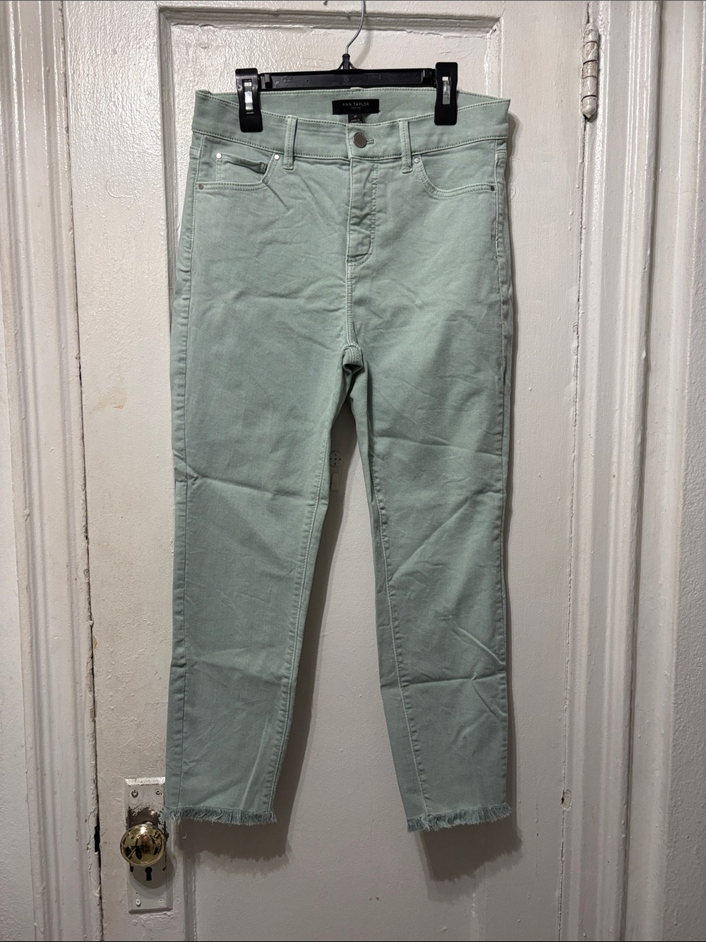 Ann Taylor Mint Green Cropped Ankle Jeans